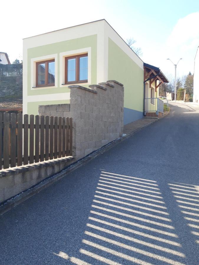 Apartman Plasy Buitenkant foto